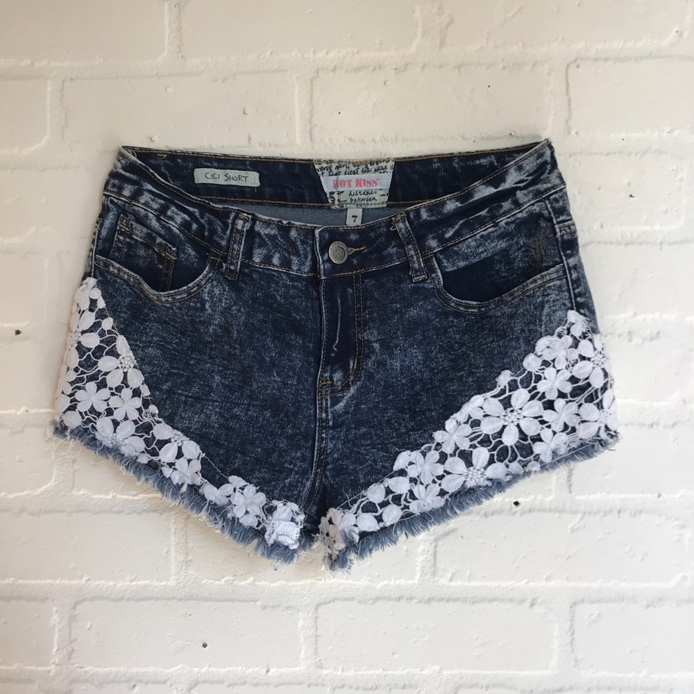 Hot kiss Jean Shorts Size 7